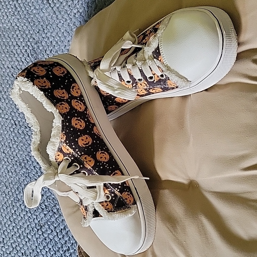 Ladies size 10 adorable black and orange pumpkin sneakers